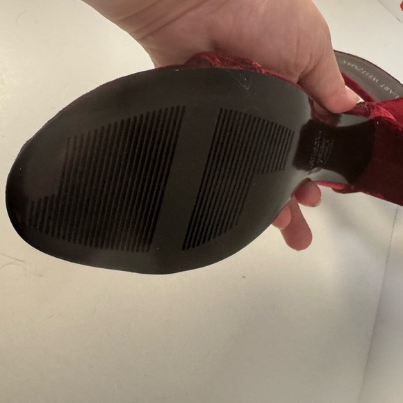 Stuart Weitzman NearlyNude Burgundy Velvet Heels 8.5 - Picture 4 of 6